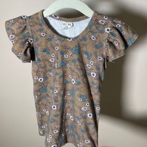 Little Road Co (formerly LuLu & Roo) floral short sleeve flutter shirt. 2T